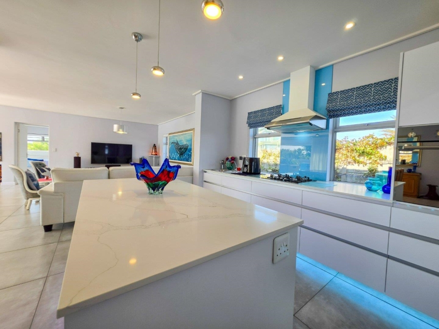 3 Bedroom Property for Sale in Stilbaai Wes Western Cape